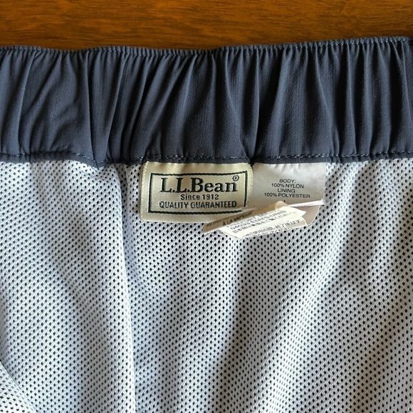 L.L. Bean Lined Cargo Pocket Belted Swim Trunks Men's size large - Picture 6 of 9